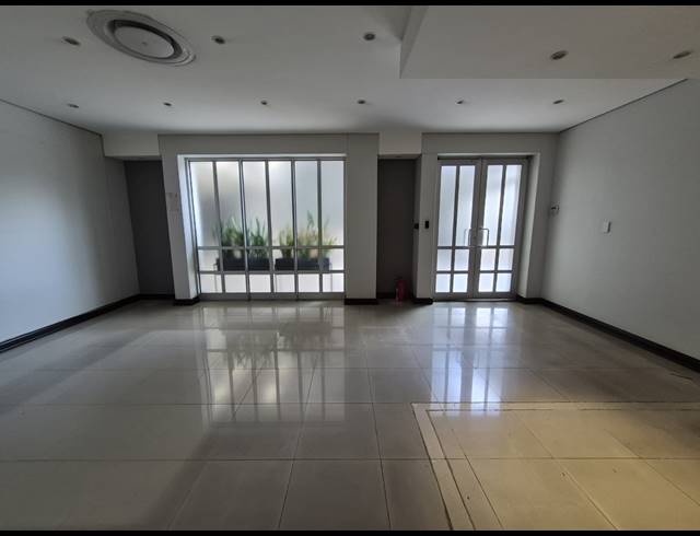 1,320M² OFFICE TO LET IN SANDTON CENTRAL
